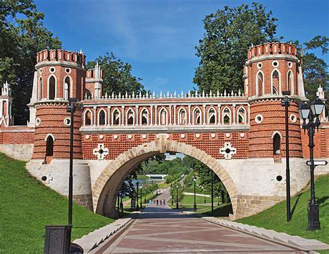 Царицынский ландшафтный парк. Фигурные ворота - - www.Museum.ru