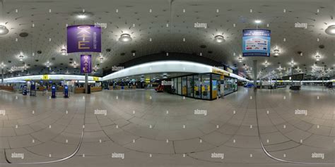 360° view of Hannover Airport. Terminal A. Abflug - Alamy