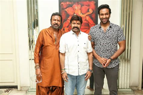 Mohan Babu and Manchu Vishnu meet Balayya బలయయ దగగరక మహన బబ