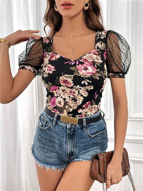 SHEIN Privé Camiseta con estampado floral de malla en contraste de