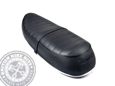 Ds003 Black Classic Style Seat Black Logo Triumph New Bonneville 2001 2015 Bbb