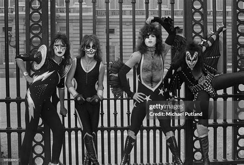 American Heavy Metal Group Kiss Outside The Gates Of Buckingham News Photo Getty Images