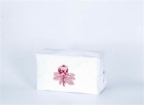 Waratah Recycled Cotton Waffle Vanity Case Briar Blooms