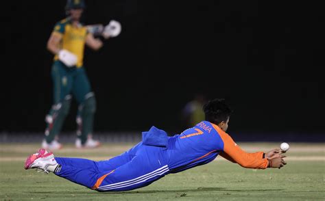 Shafali Verma Drops A Catch Espncricinfo