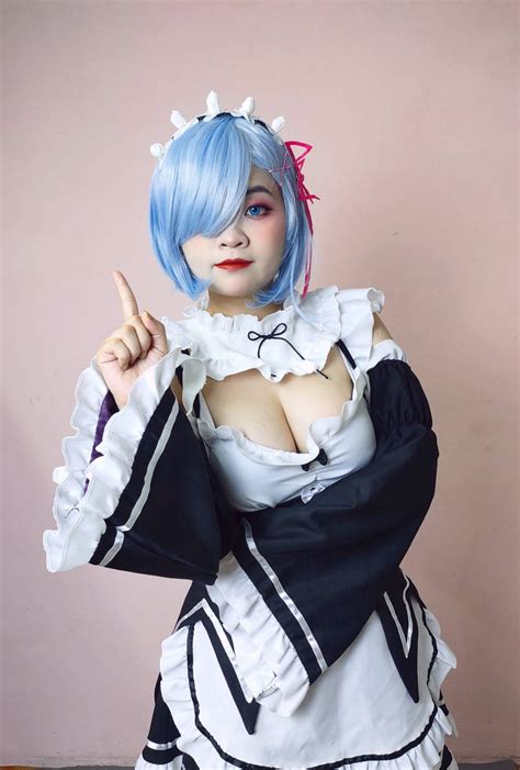 Rem (Re Zero) Cosplay by nhocksue95 on DeviantArt