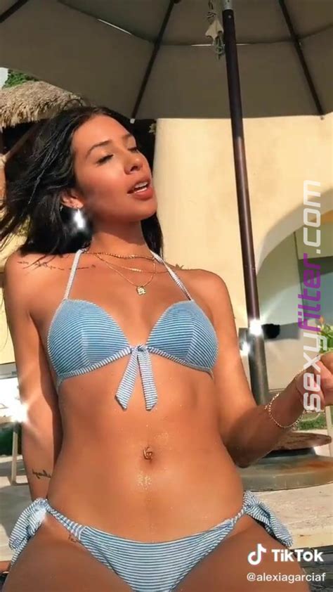 Alexia García Looks Erotic in Grey Bikini sexyfilter