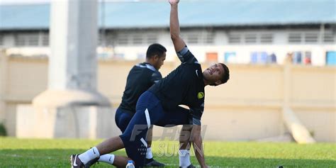 Penjaga Gol Rebut Jaga Gawang Harimau Malaya Sikh Izhan Intai