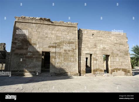 Medinet Habu Temple Egypt Stock Photo Alamy