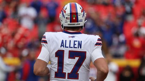 Bills Fans Are Majorly Concerned About Josh Allens Injury Update