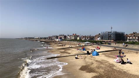 Felixstowe beach | Silent Runner