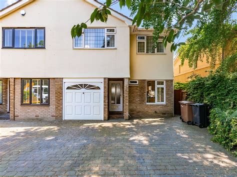 4 Bed Semi Detached House For Sale In New London Road Chelmsford