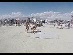 Desnudos Naked Male Wrestling Burningman ThisVid