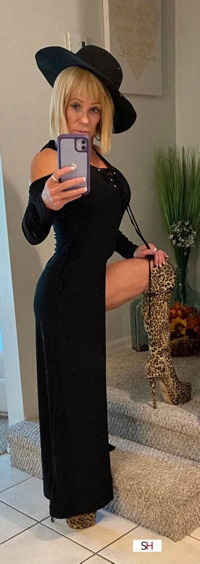 Mature Escorts Orlando FL USA
