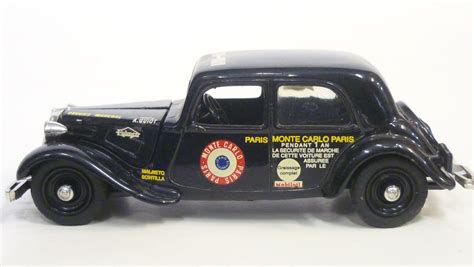 Citroen Traction Rallye Sans Boite Eligor 1 43 Les Miniatures