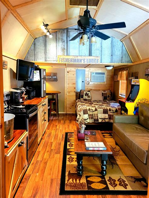 Boogie's Wonderland Tiny Mountain Home | Flag Pond TN