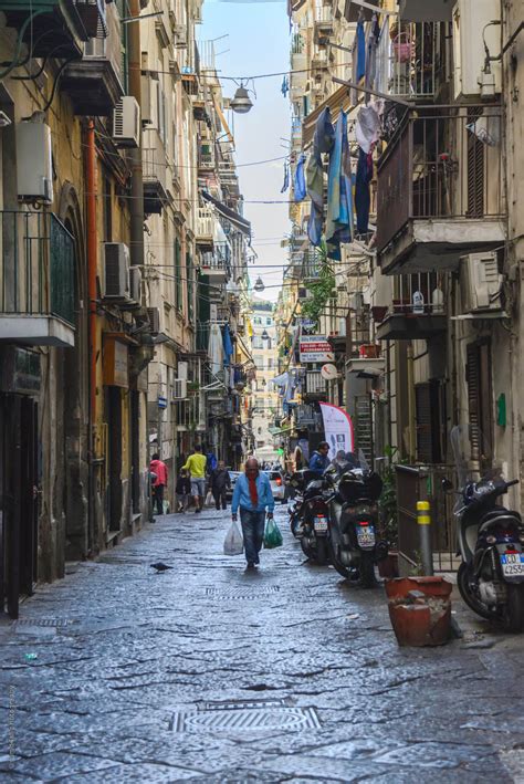 Street Life in Naples – Italy in the Extreme in 13 Photos | Sumit4all ...