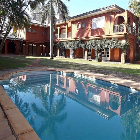 Amplia Residencia Estilo Colonial Happy Home Real Estate