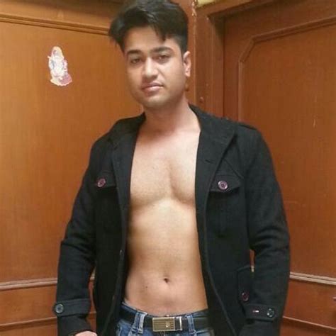 Manoj India Gay Travel Buddy