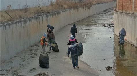 Realiza Servicios Públicos labores de limpieza en el Río Parral y