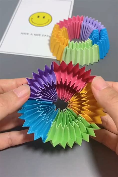 5+Simple Origami With Round Paper - SelkietWins