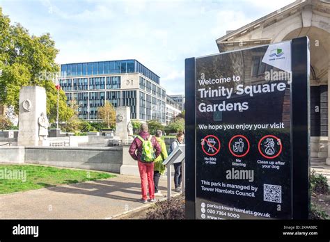 Tower hill sign trinity square gardens hoarding council tower hi hi-res ...