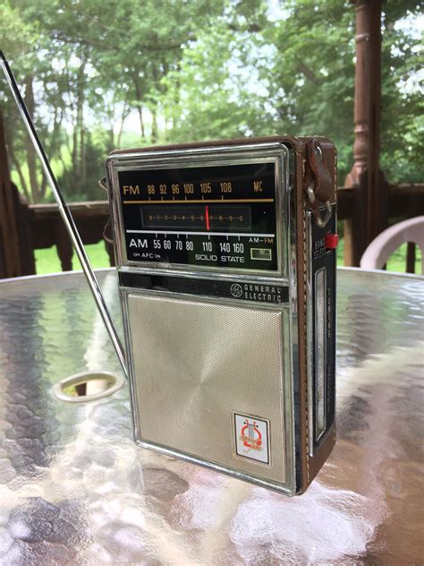 My GE Transistor Radio (1965 vintage?) : vintageaudio