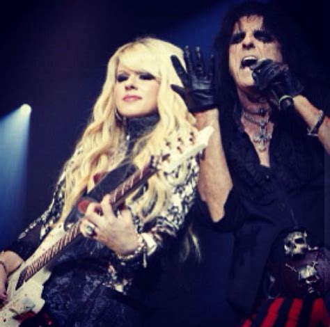 Orianthi And Alice Cooper Female Guitarist Alice Cooper Female