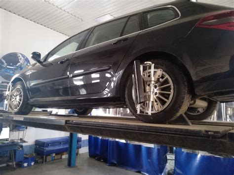 Розвал/Сходження 3D — Renault Laguna III, 1,5 л, 2011 года | визит на ...