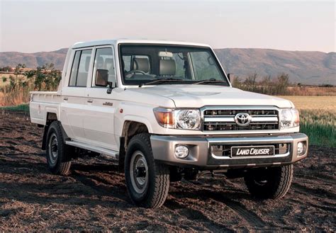 Toyota Land Cruiser FJ70 sigue fuerte a sus 37 años se renovará para 2022