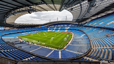 Premier League: Manchester City baut Etihad Stadium aus | Fußball News ...