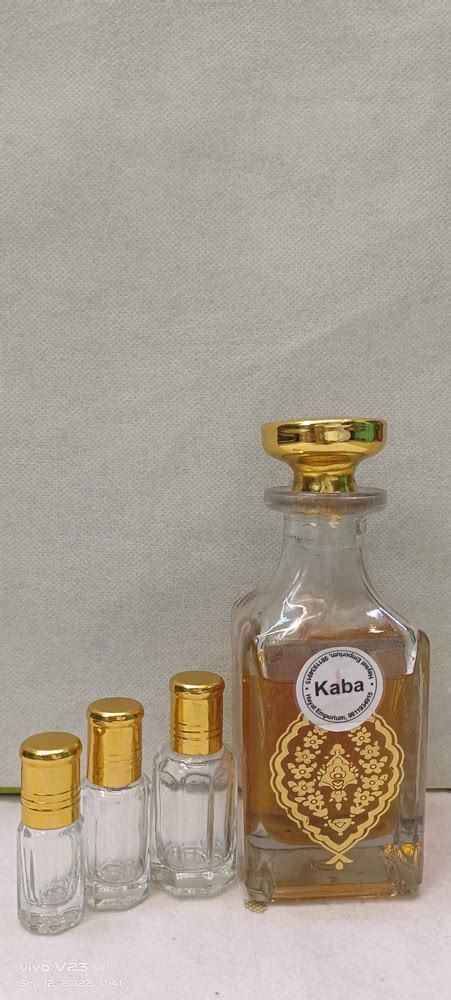 Yellow Concentrated Perfume Oil Attar Kaba Packaging Type Pouch