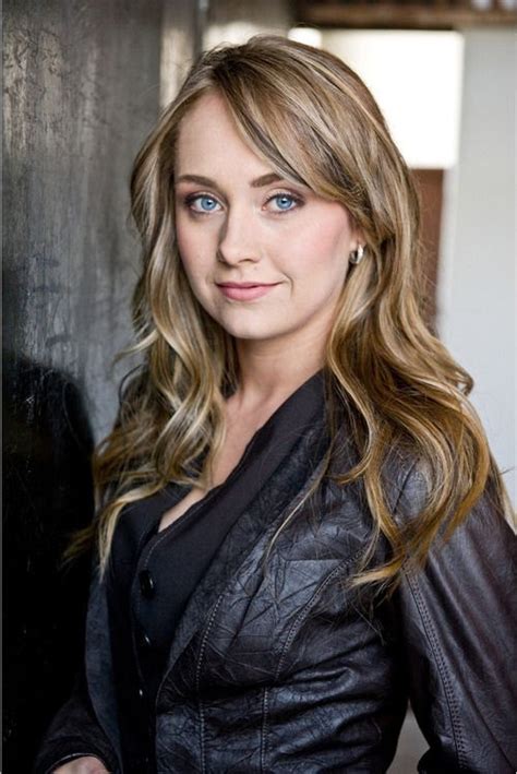 Amber Marshall Hottest Pics In Bikini Hd Wallpapers Artofit