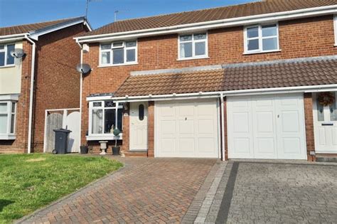 3 Bedroom Semi Detached House To Rent In Wooding Crescent Tipton Dy4 0bq