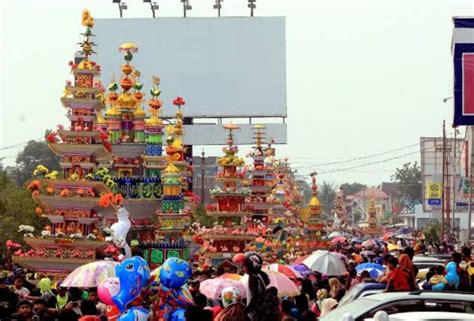 Patut Diacungi Jempol Ini 4 Upacara Adat Bengkulu Yang Masih