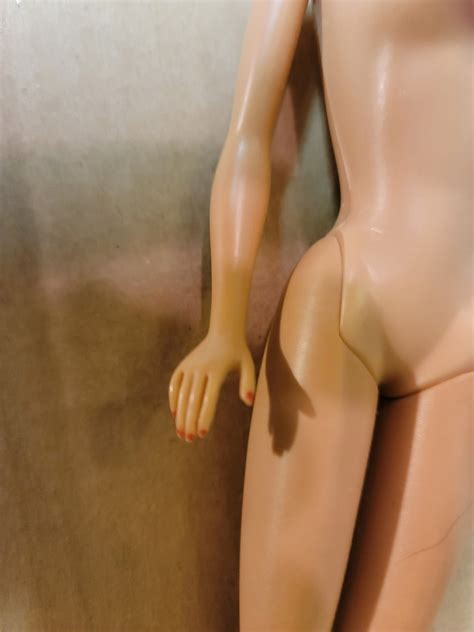 Vintage Brunette Bubble Cut Barbie Doll Vintage 1960 S Barbie Barbie