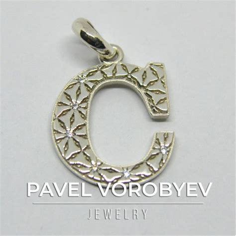 Кулон серебряный Буква С - купить в Новосибирске ручной работы - ГАБИТУС