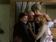 Naked Annie Birgit Garde in Sømænd på sengekanten