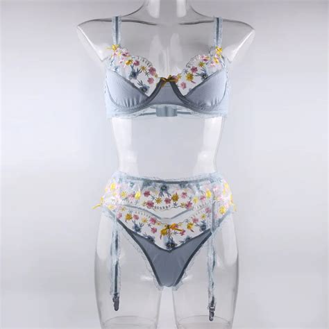 Sexy Lingerie Set Floral Lace Embroidery Bra Pieces Set Fancy Ruffles Underwear Delicate