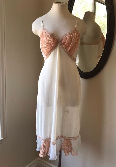 Vintage Cream Slip With Peach Lace Ruffle Slip Lingerie Etsy