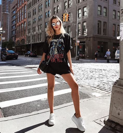 30 Outfits De Moda Para Este Verano 2020 La Nueva Tendencia City Outfits New York Outfits