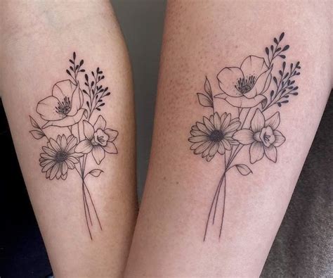 Flower Hip Tattoos Flower Bouquet Tattoo Poppy Flower Tattoo