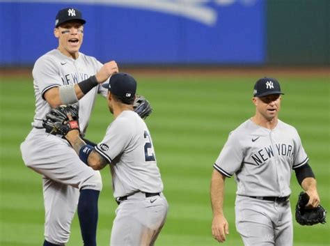 En La Pelota Los Yankees Valen 3 Mil 700 Millones Líder En Deportes