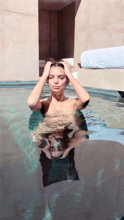 Emily Ratajkowski Sexy Pics Nudecelebrities Club Nude