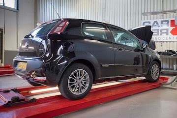 Kenteken Check 10 NKB 4 FIAT PUNTO AutoWeek