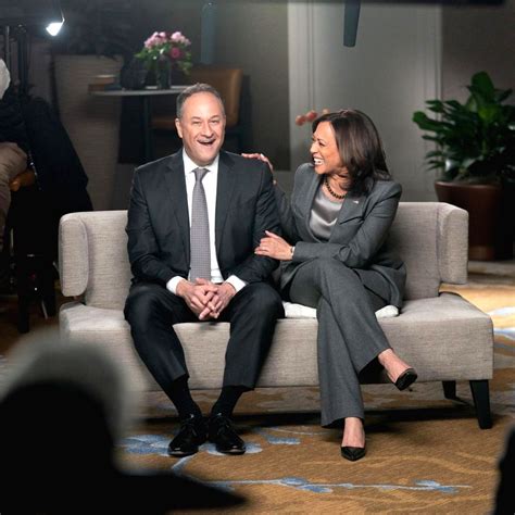 Free Photo Kamala Harris And Husband Doug Emhoff