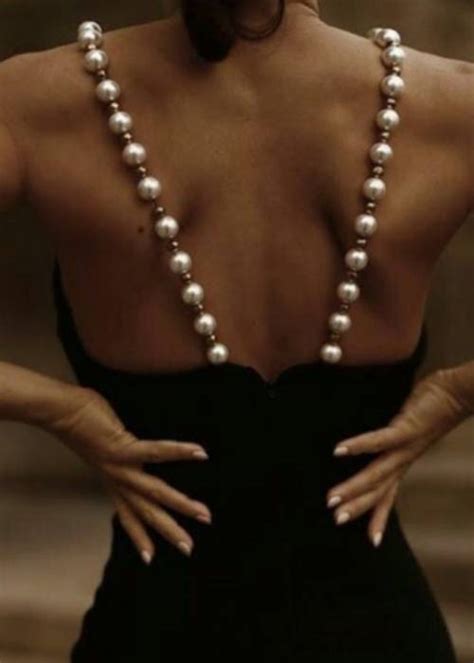 Stylish Ways To Wear Pearls Without Looking Old Fashioned Classic