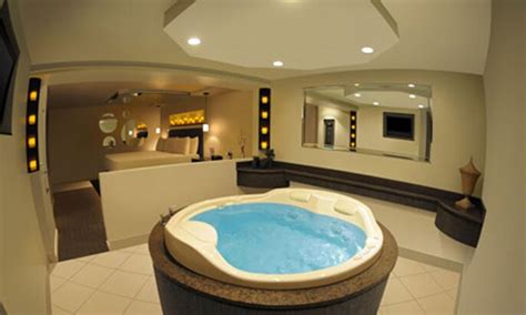 Hotels With Hot Tub In Room In Illinois ️ 2024 List For All Budgets