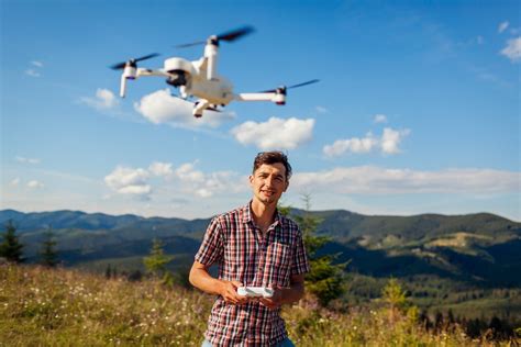 Dron Z Kamer Bez Licencji Czy Ka Dy Mo E Lata Dronem Nasze Miasto