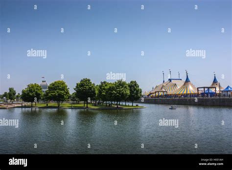 Cirque Du Soleil Tent Hi Res Stock Photography And Images Alamy