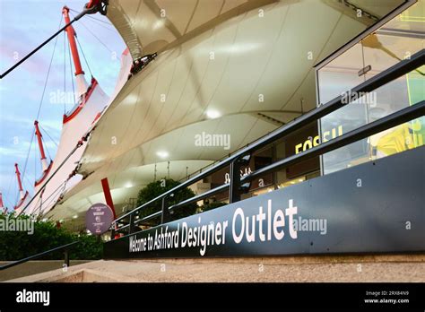 Welcome To Ashford Designer Outlet Shopping Centre Sign Ashford Kent